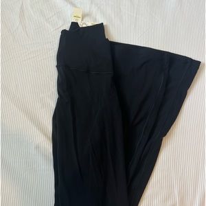 nwt aerie crossover flare leggings